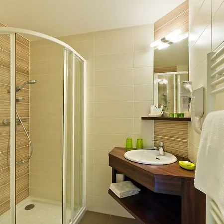 Logis La Charpenterie Hotel