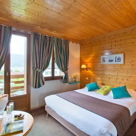 Logis La Charpenterie 3* Talloires