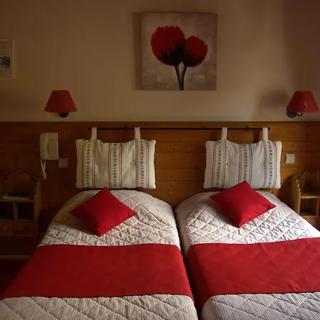 Hotel Logis La Charpenterie 3*