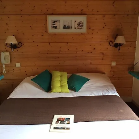 Logis La Charpenterie 3* Talloires