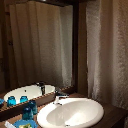 Hotel Logis La Charpenterie