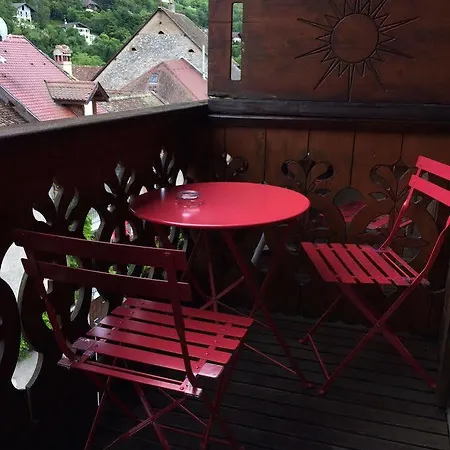 Logis La Charpenterie Hotel Talloires