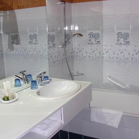 Logis La Charpenterie 3*
