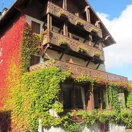 Logis La Charpenterie 3*
