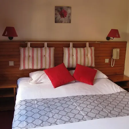 Logis La Charpenterie Hotel Talloires