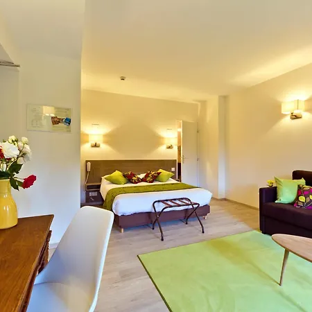 Logis La Charpenterie Talloires