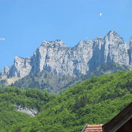 Logis La Charpenterie Hotel Talloires