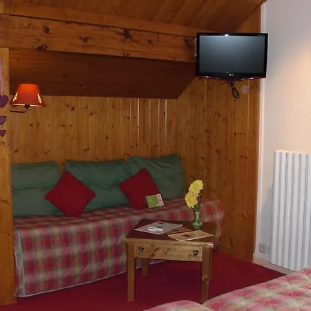 Hotel Logis La Charpenterie 3*